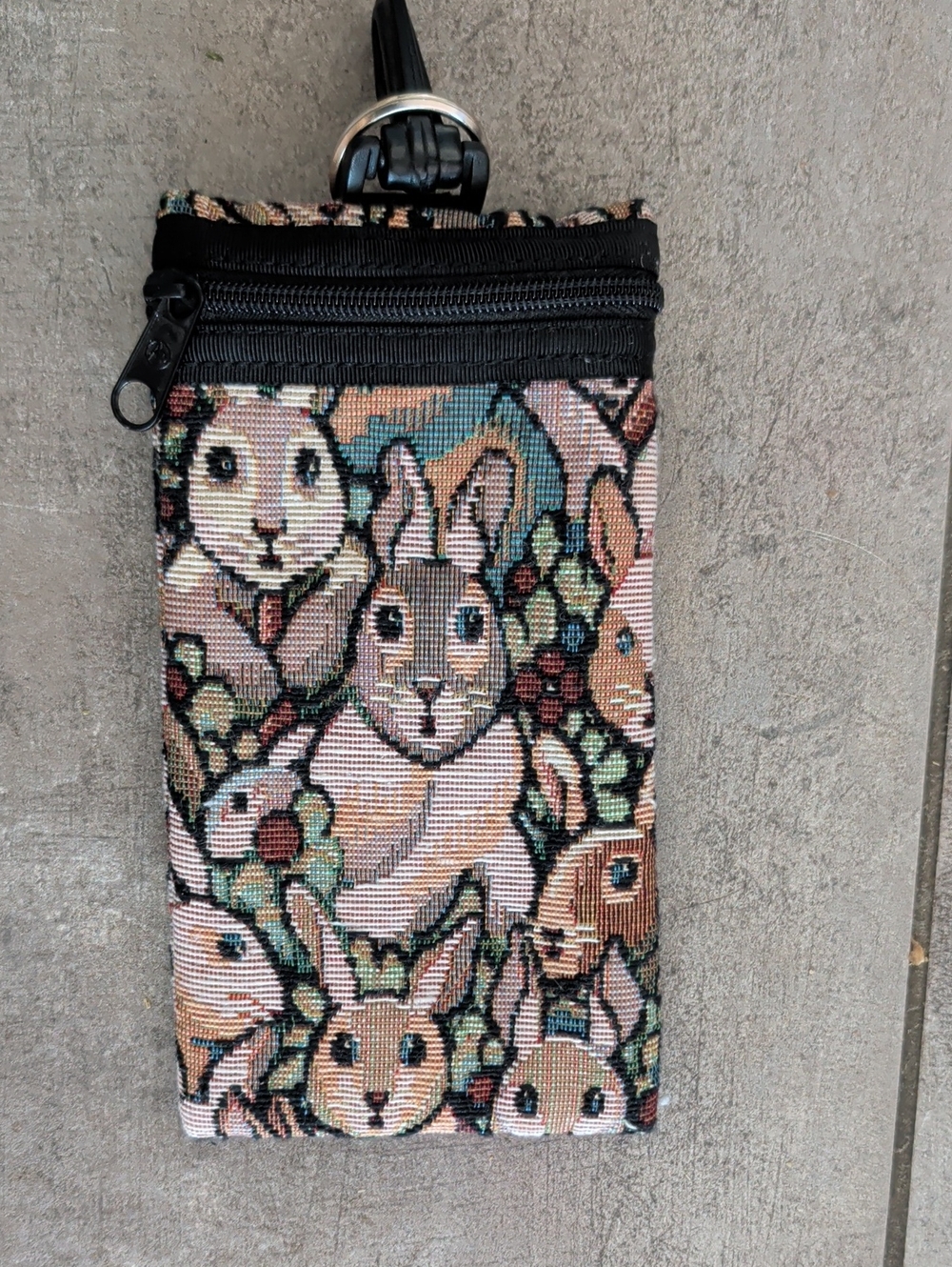 Bunny Pattern Zipper Pouch